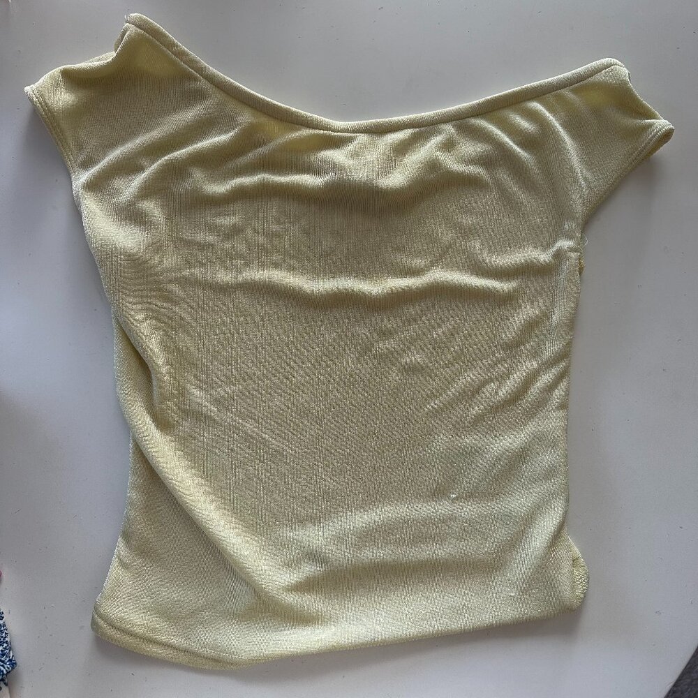 Edikted Yellow Asymmetrical Top XS